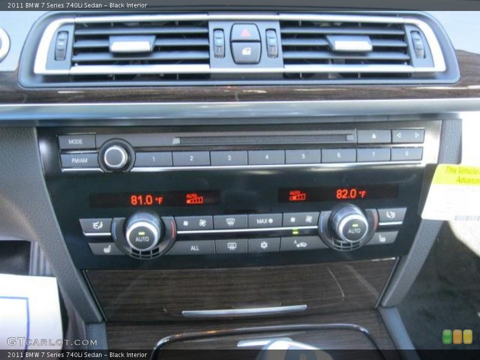 Black Interior Controls for the 2011 BMW 7 Series 740Li Sedan #39209146