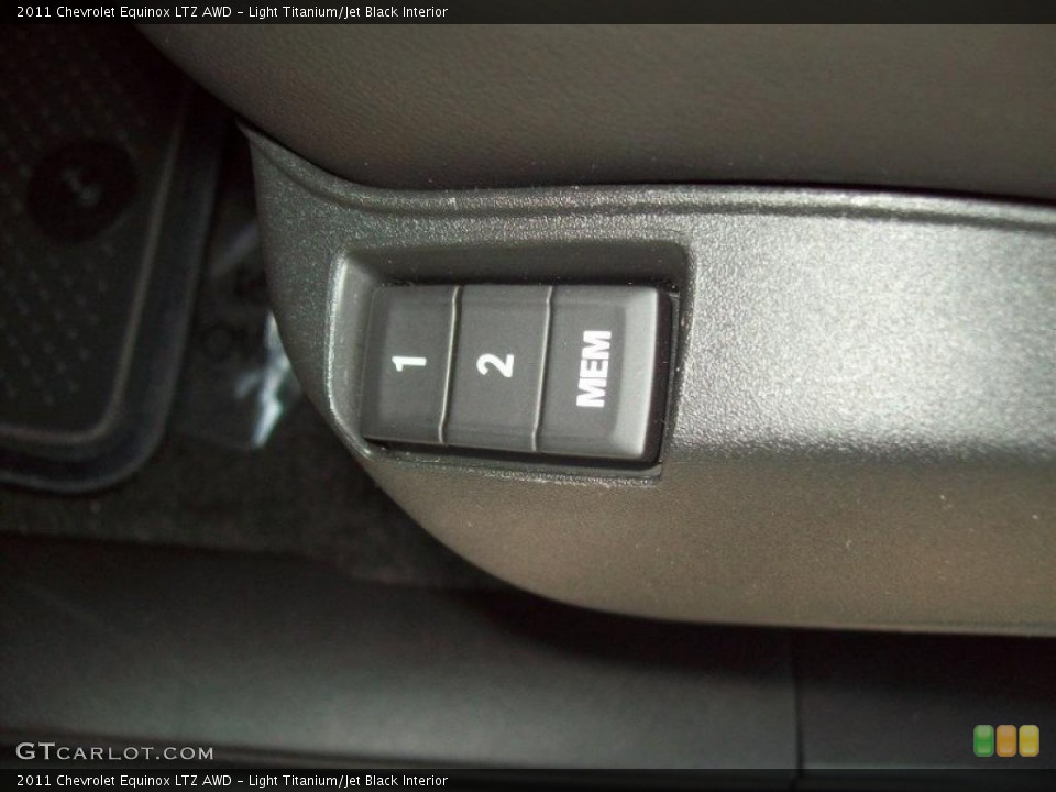 Light Titanium/Jet Black Interior Controls for the 2011 Chevrolet Equinox LTZ AWD #39210670