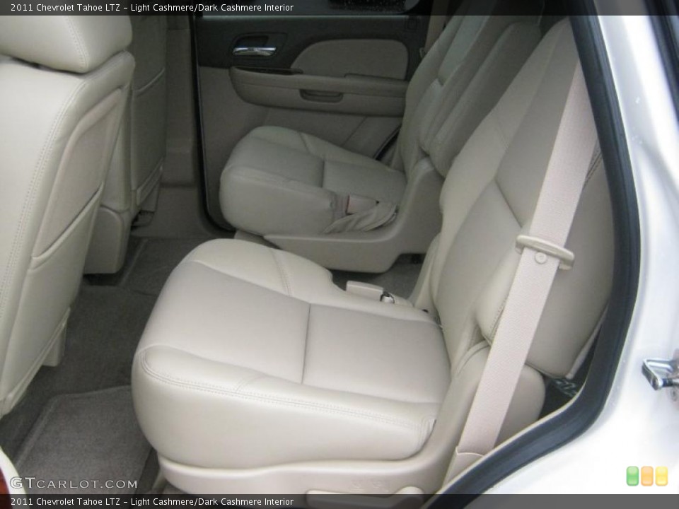 Light Cashmere/Dark Cashmere Interior Photo for the 2011 Chevrolet Tahoe LTZ #39211006
