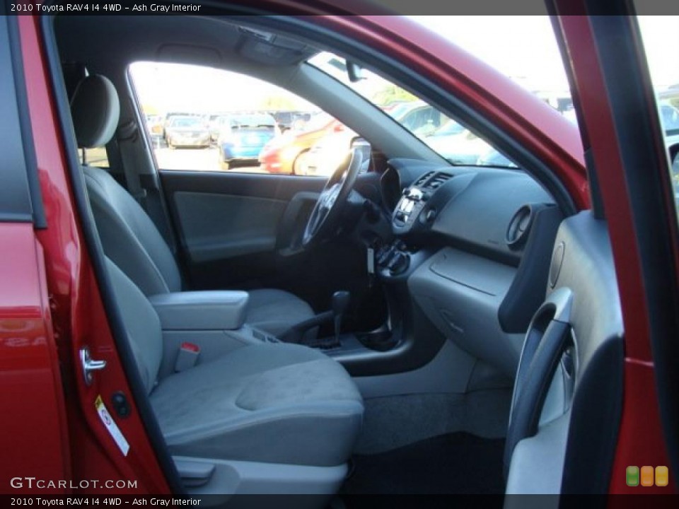 Ash Gray Interior Photo for the 2010 Toyota RAV4 I4 4WD #39213022