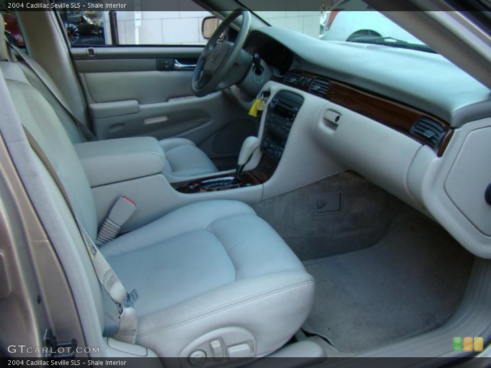 Shale Interior Dashboard for the 2004 Cadillac Seville SLS #39216870
