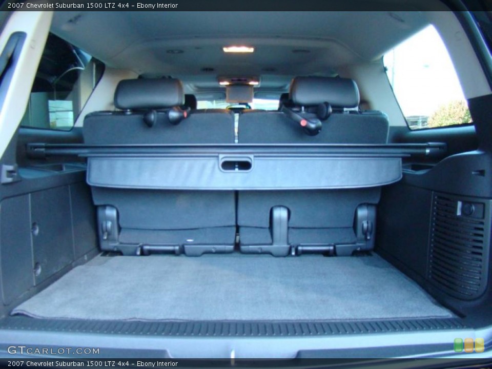 Ebony Interior Trunk for the 2007 Chevrolet Suburban 1500 LTZ 4x4 #39218138