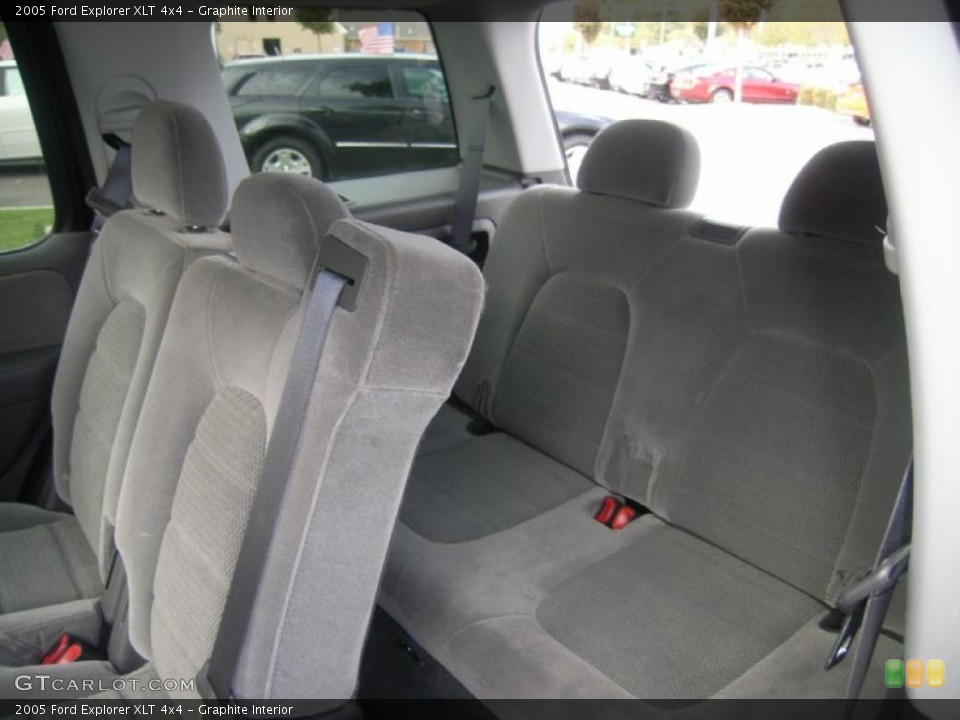 Graphite Interior Photo for the 2005 Ford Explorer XLT 4x4 #39220850