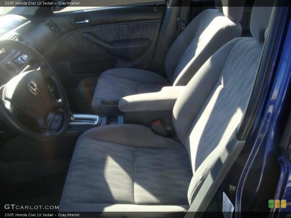 Gray Interior Photo for the 2005 Honda Civic LX Sedan #39223678