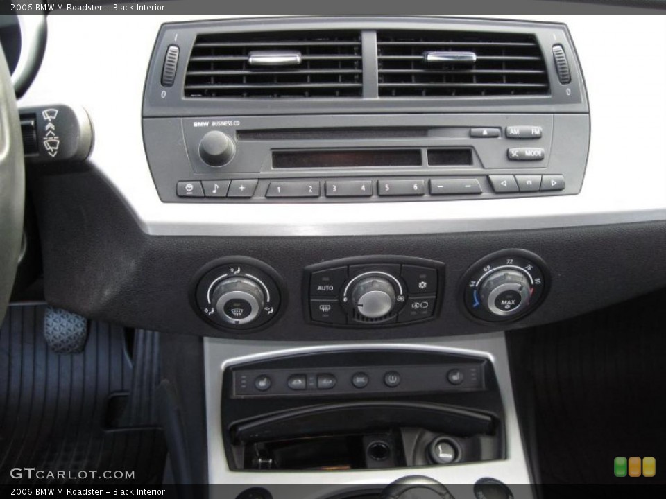 Black Interior Controls for the 2006 BMW M Roadster #39225382