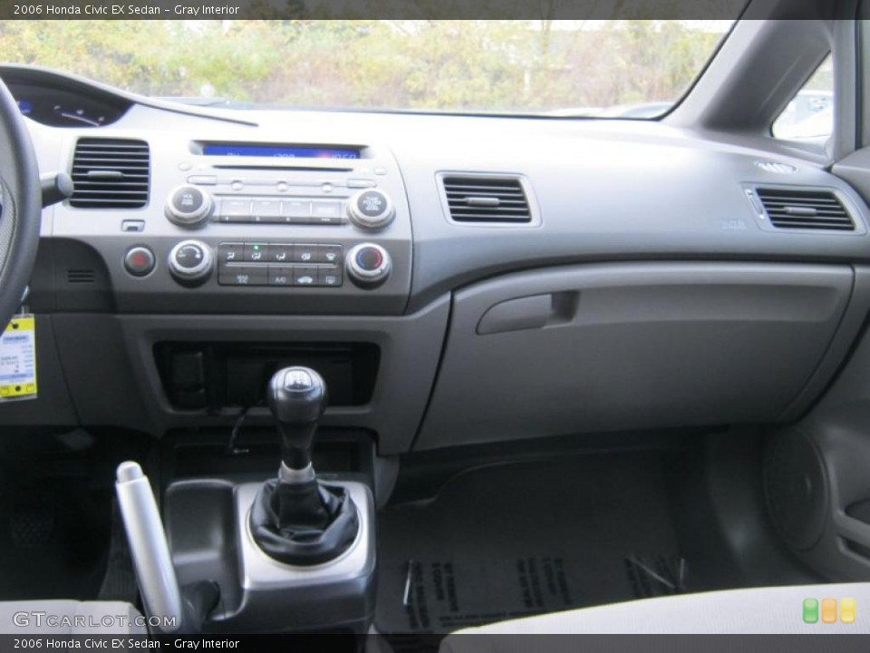 Gray Interior Dashboard for the 2006 Honda Civic EX Sedan #39225930
