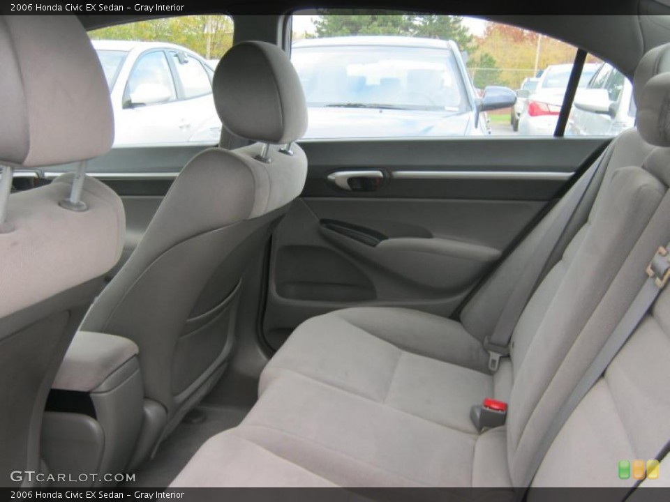 Gray Interior Photo for the 2006 Honda Civic EX Sedan #39225946