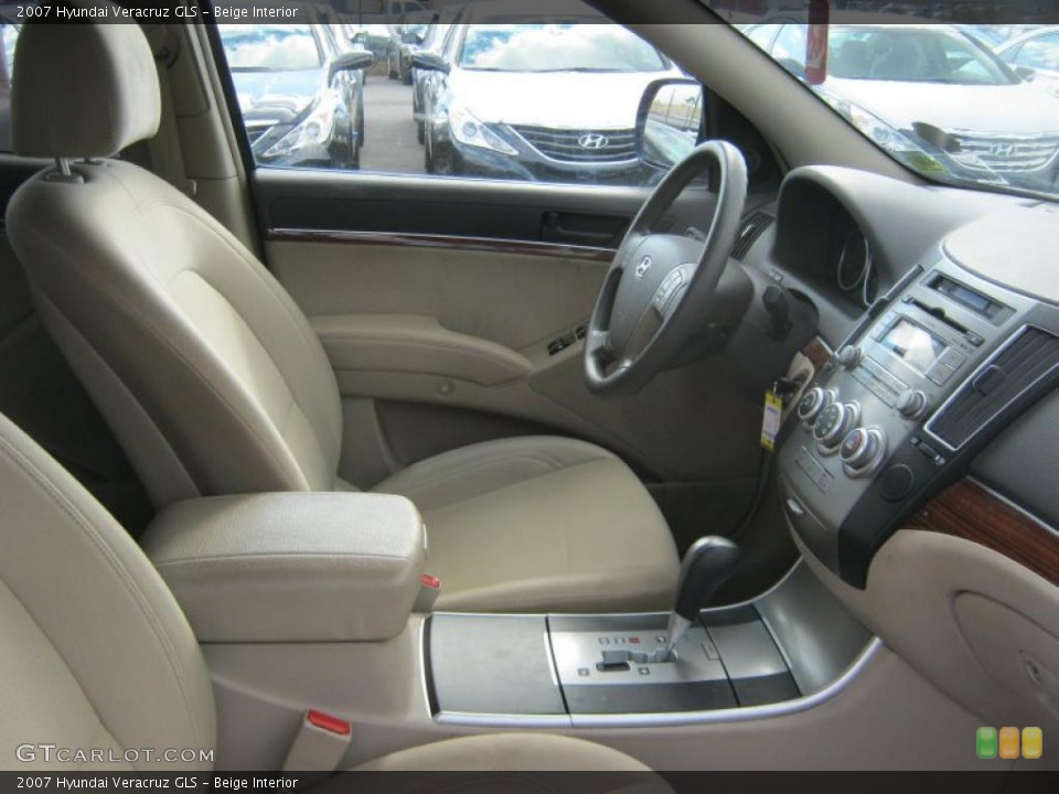 Beige Interior Photo for the 2007 Hyundai Veracruz GLS #39226746