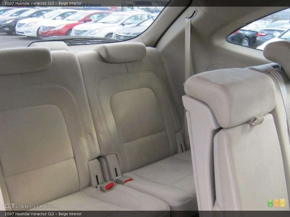 Beige Interior Photo for the 2007 Hyundai Veracruz GLS #39226762
