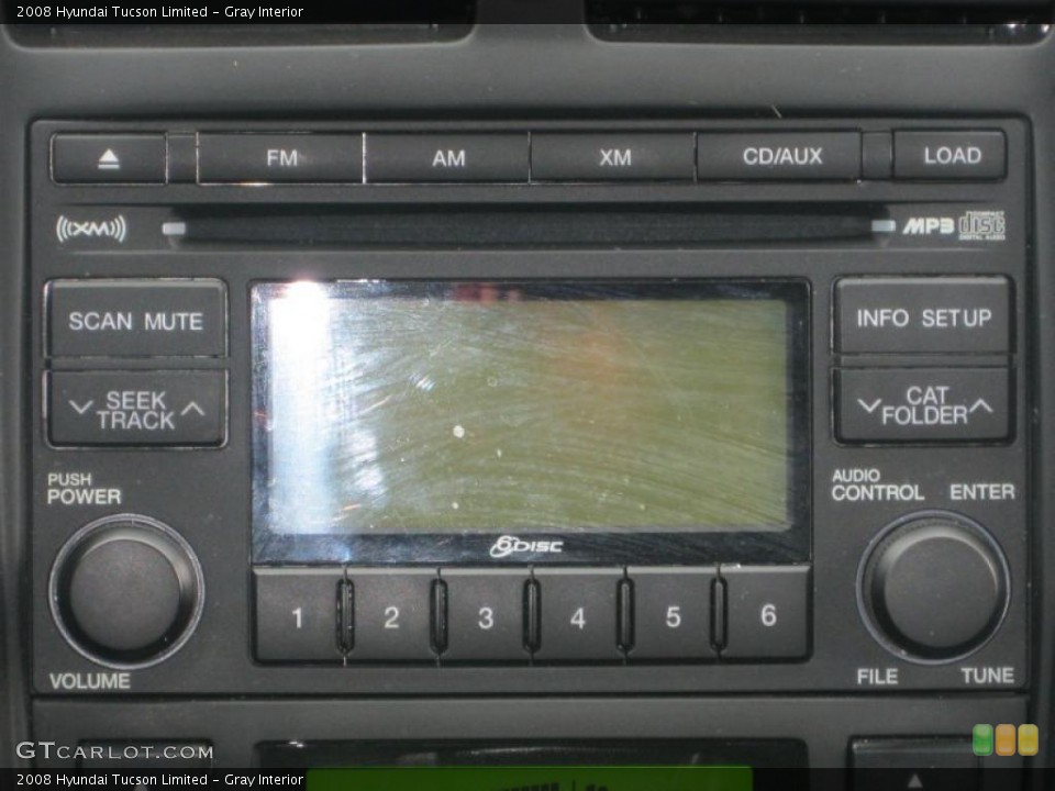 Gray Interior Controls for the 2008 Hyundai Tucson Limited #39227742