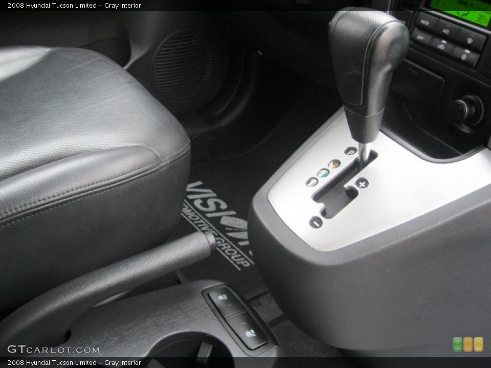 Gray Interior Transmission for the 2008 Hyundai Tucson Limited #39227934