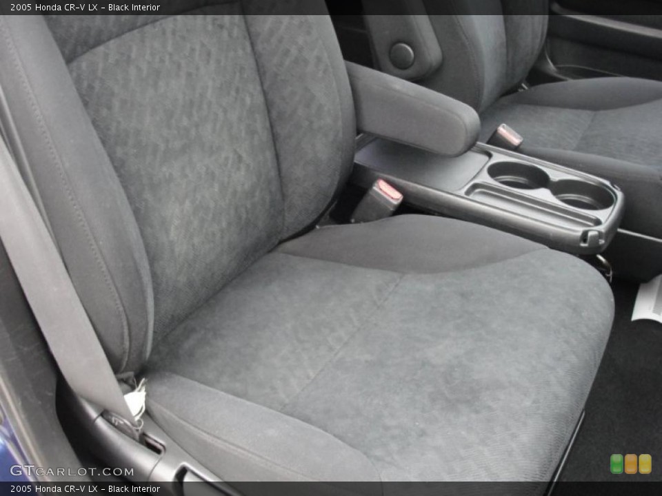 Black Interior Photo for the 2005 Honda CR-V LX #39230618