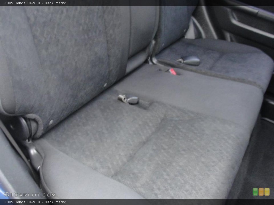 Black Interior Photo for the 2005 Honda CR-V LX #39230642