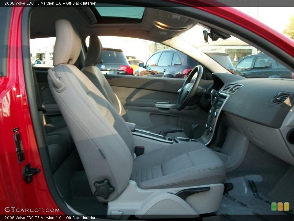 Off Black Interior Photo for the 2008 Volvo C30 T5 Version 1.0 #39235773
