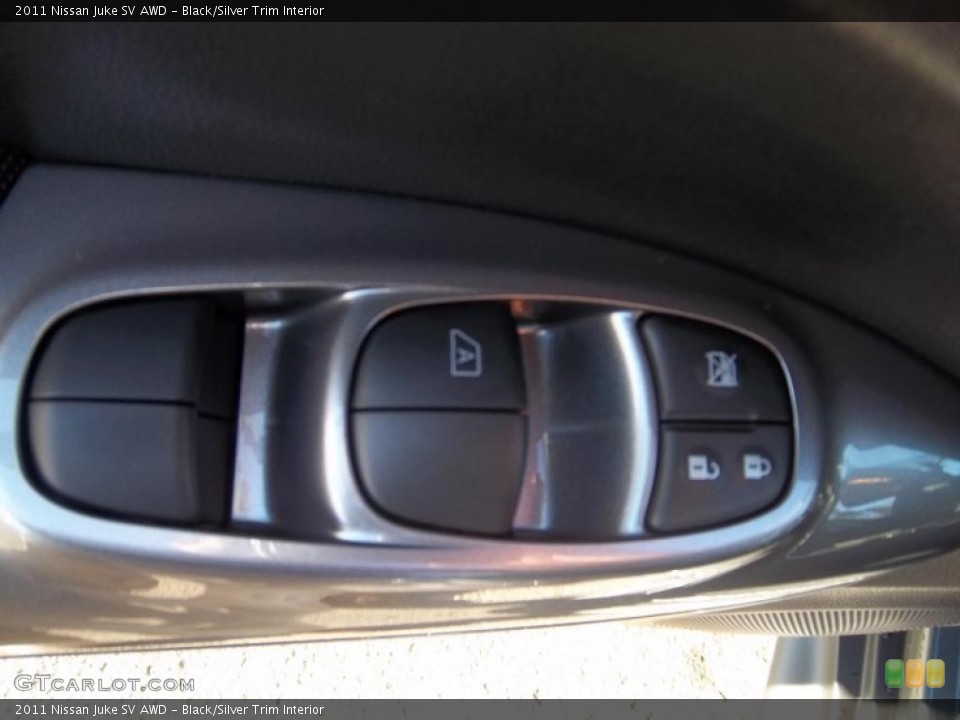 Black/Silver Trim Interior Controls for the 2011 Nissan Juke SV AWD #39236269