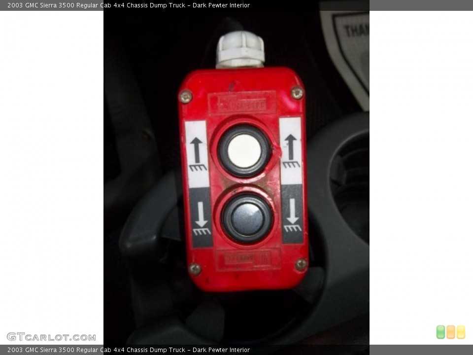 Dark Pewter Interior Controls for the 2003 GMC Sierra 3500 Regular Cab 4x4 Chassis Dump Truck #39241238