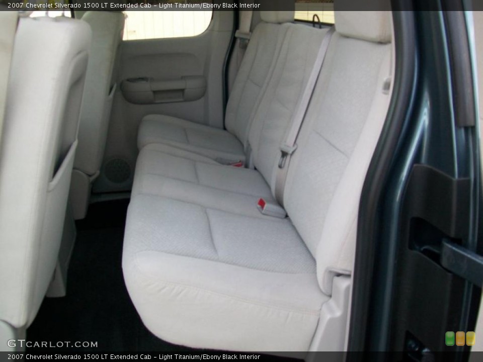 Light Titanium/Ebony Black Interior Photo for the 2007 Chevrolet Silverado 1500 LT Extended Cab #39244298