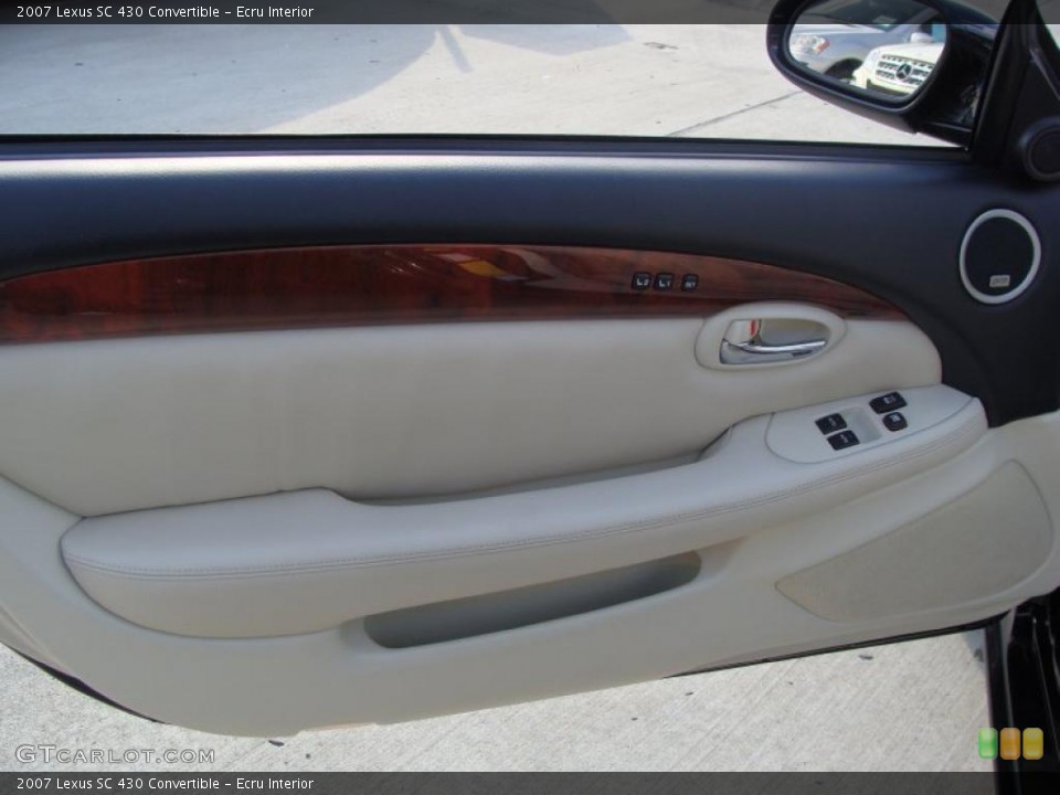 Ecru Interior Door Panel for the 2007 Lexus SC 430 Convertible #39245046