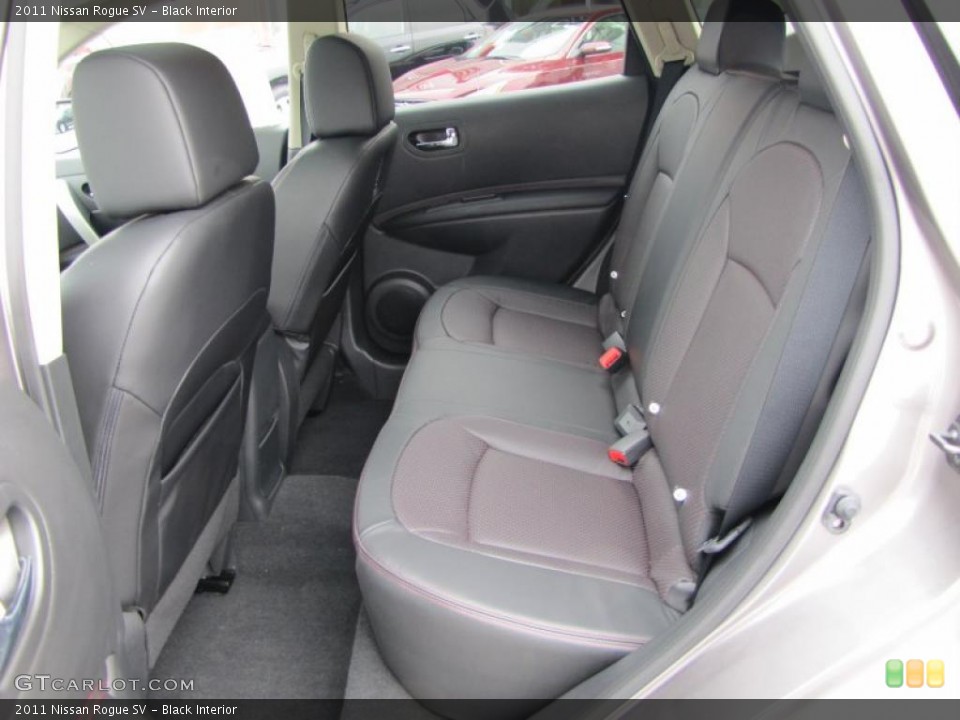 Black Interior Photo for the 2011 Nissan Rogue SV #39250976