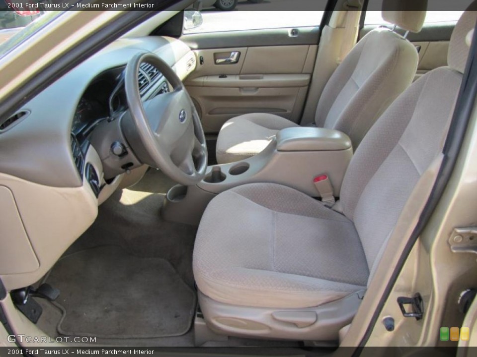 Medium Parchment Interior Photo for the 2001 Ford Taurus LX #39252393
