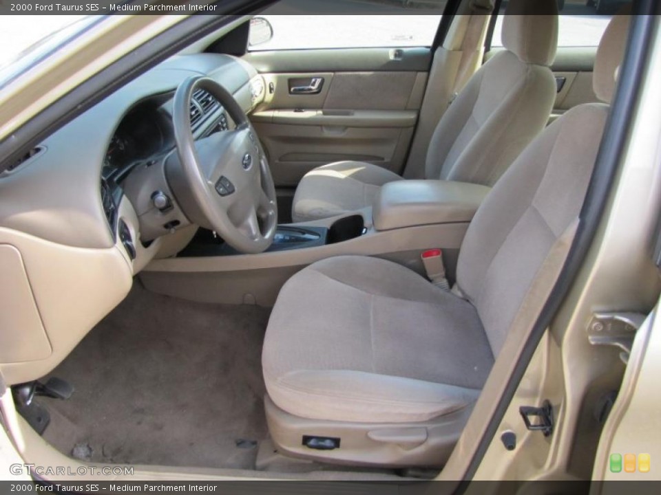 Medium Parchment Interior Photo for the 2000 Ford Taurus SES #39252553
