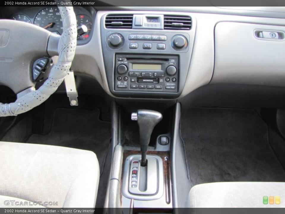 Quartz Gray Interior Dashboard for the 2002 Honda Accord SE Sedan #39252765