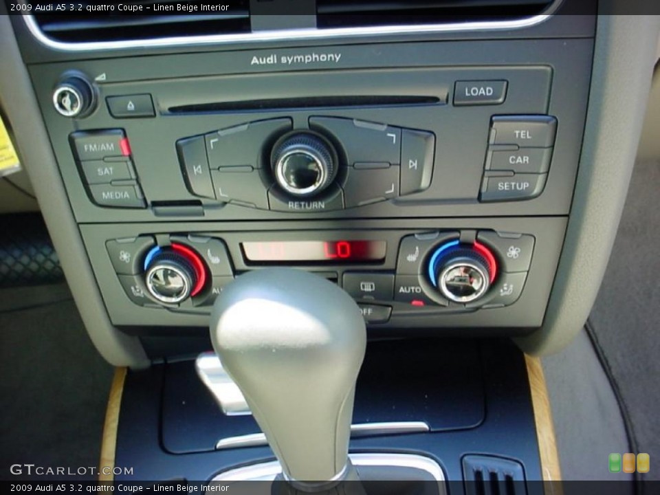 Linen Beige Interior Controls for the 2009 Audi A5 3.2 quattro Coupe #39253814
