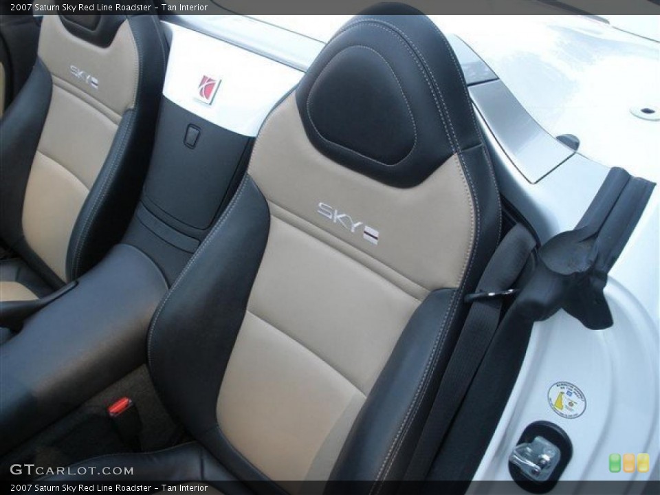 Tan Interior Photo for the 2007 Saturn Sky Red Line Roadster #39255126