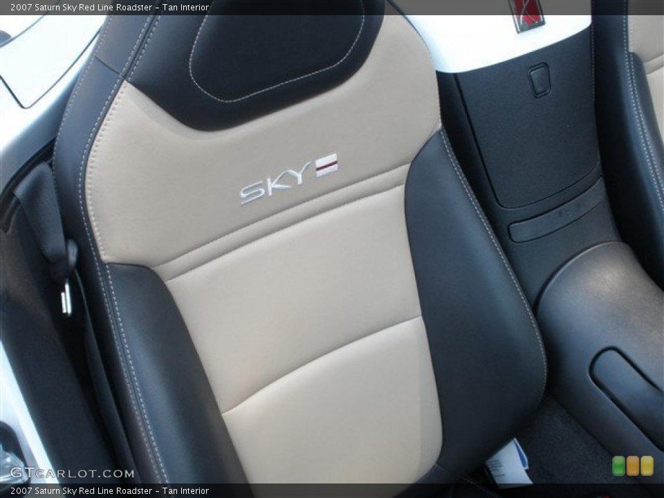 Tan Interior Photo for the 2007 Saturn Sky Red Line Roadster #39255134