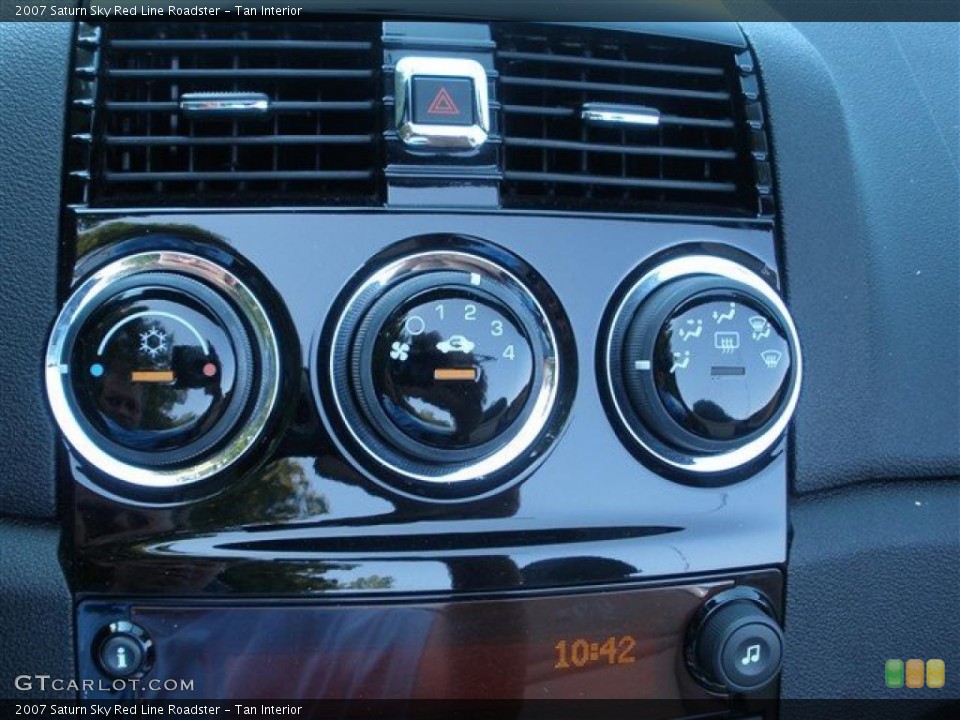 Tan Interior Controls for the 2007 Saturn Sky Red Line Roadster #39255146