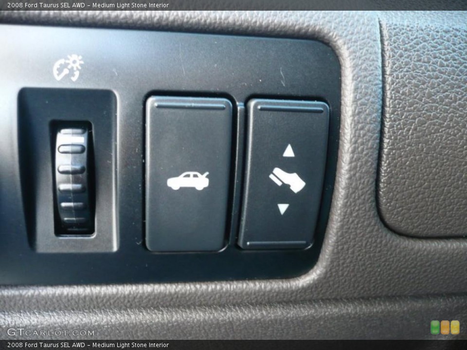 Medium Light Stone Interior Controls for the 2008 Ford Taurus SEL AWD #39262999