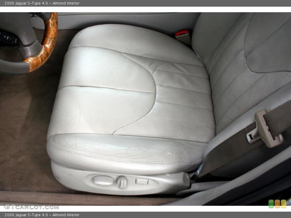Almond Interior Photo for the 2000 Jaguar S-Type 4.0 #39263623