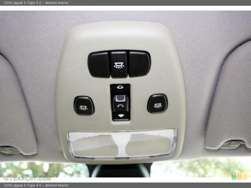 Almond Interior Controls for the 2000 Jaguar S-Type 4.0 #39263911