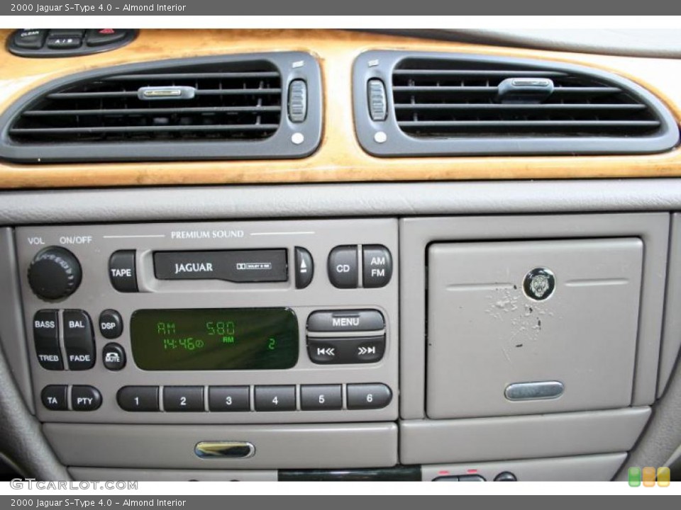 Almond Interior Controls for the 2000 Jaguar S-Type 4.0 #39264227