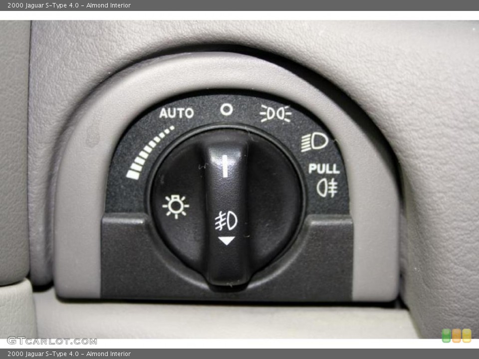 Almond Interior Controls for the 2000 Jaguar S-Type 4.0 #39264319