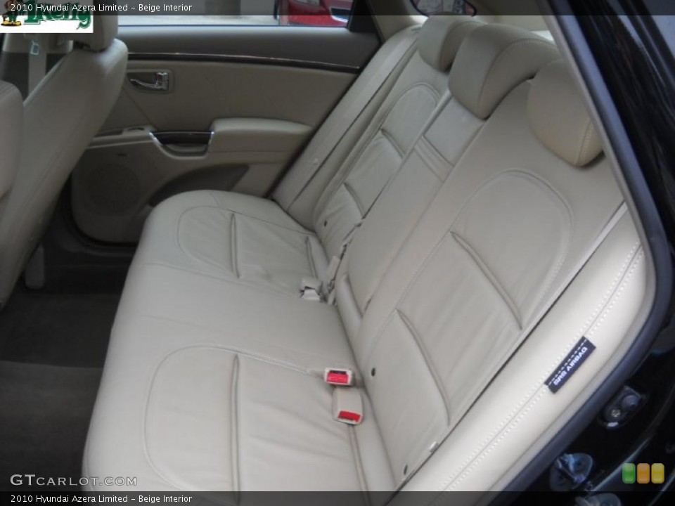 Beige Interior Photo for the 2010 Hyundai Azera Limited #39265239