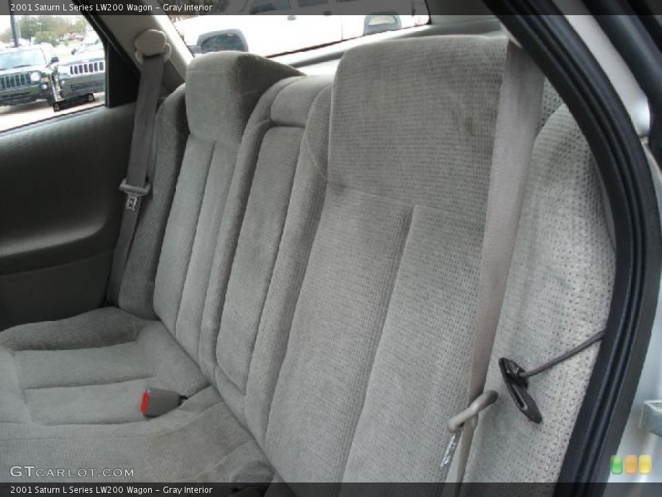 Gray Interior Photo for the 2001 Saturn L Series LW200 Wagon #39268431