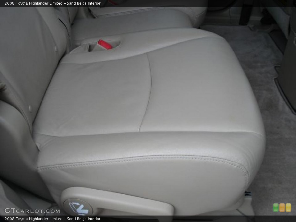 Sand Beige Interior Photo for the 2008 Toyota Highlander Limited #39271239