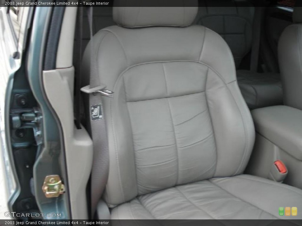Taupe Interior Photo for the 2003 Jeep Grand Cherokee Limited 4x4 #39272379