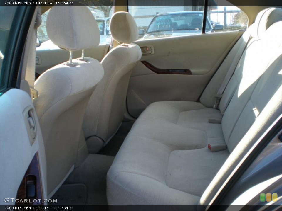 Tan Interior Photo for the 2000 Mitsubishi Galant ES #39275391