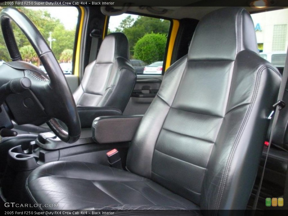 Black Interior Photo for the 2005 Ford F250 Super Duty FX4 Crew Cab 4x4 #39275555