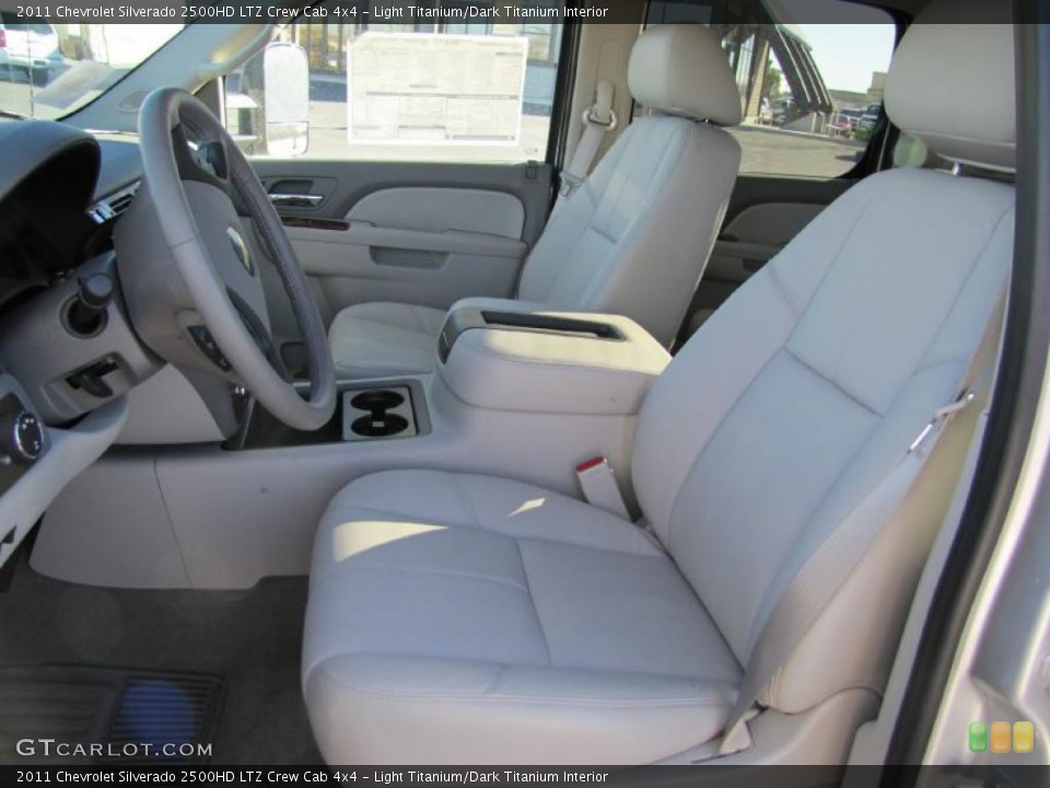 Light Titanium/Dark Titanium Interior Photo for the 2011 Chevrolet Silverado 2500HD LTZ Crew Cab 4x4 #39276343