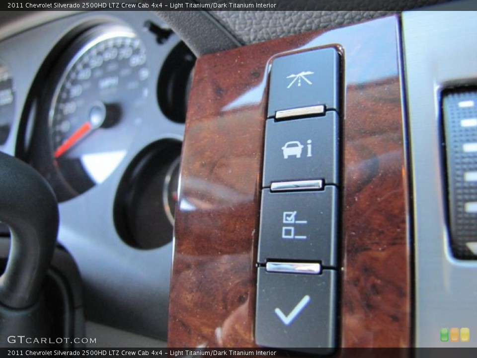 Light Titanium/Dark Titanium Interior Controls for the 2011 Chevrolet Silverado 2500HD LTZ Crew Cab 4x4 #39276411