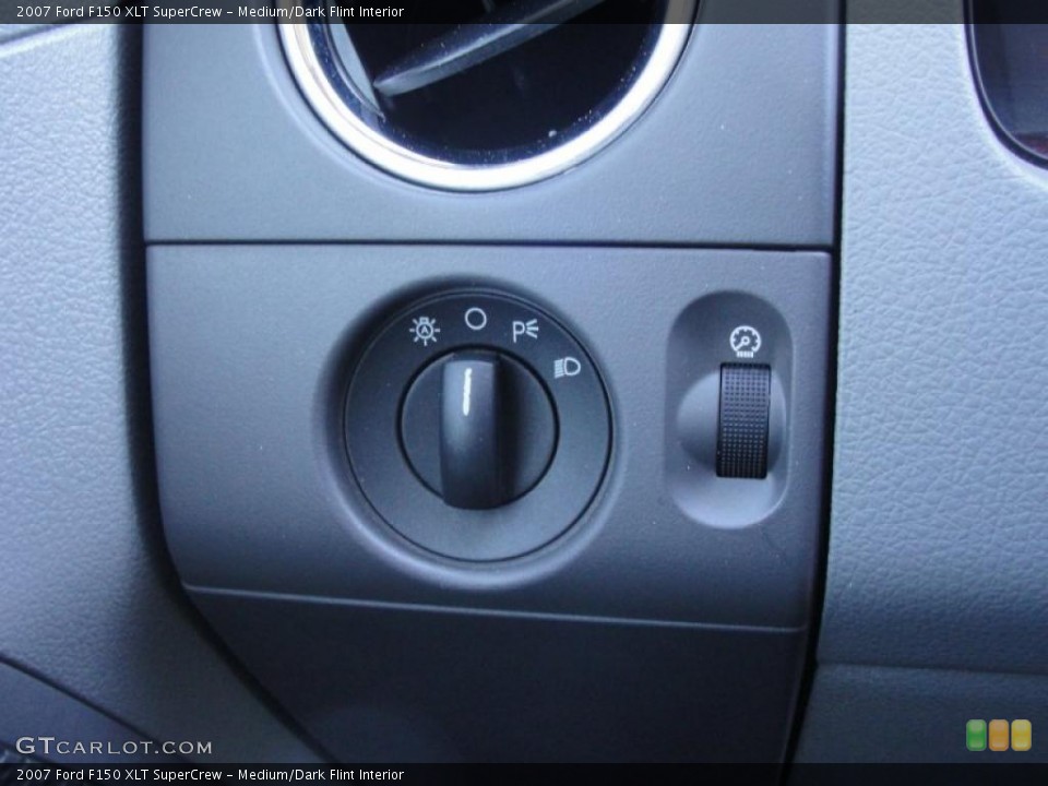 Medium/Dark Flint Interior Controls for the 2007 Ford F150 XLT SuperCrew #39277763