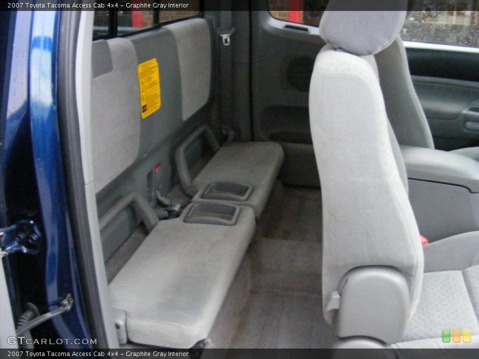 Graphite Gray Interior Photo for the 2007 Toyota Tacoma Access Cab 4x4 #39278935