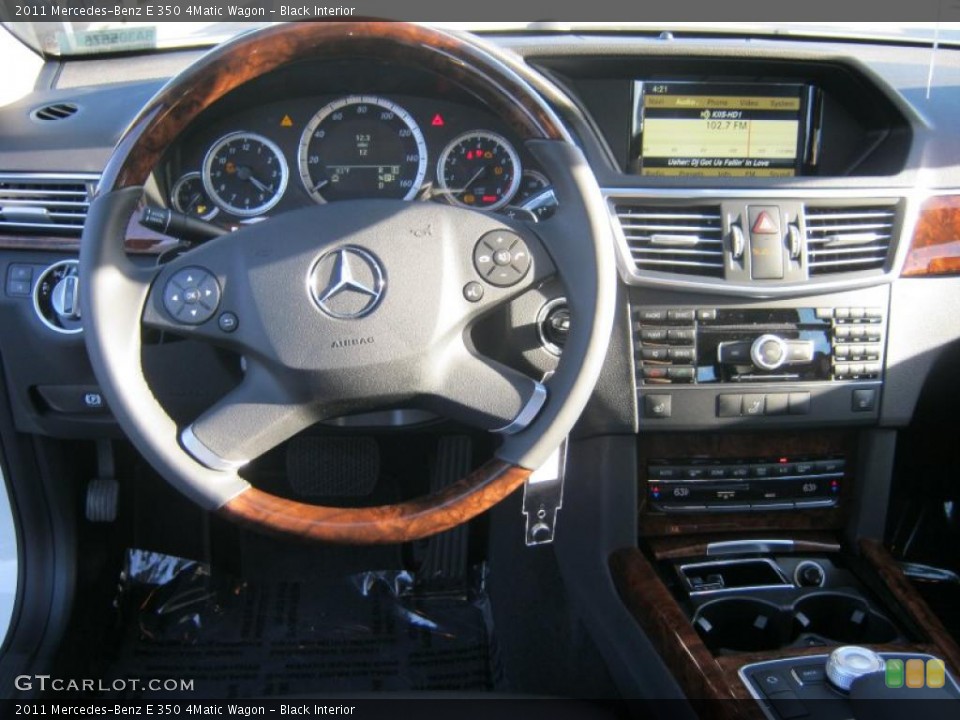 Black Interior Dashboard for the 2011 Mercedes-Benz E 350 4Matic Wagon #39284019