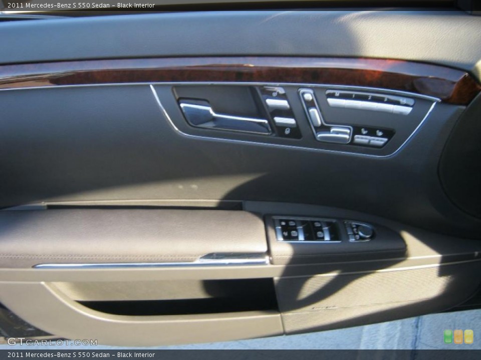 Black Interior Door Panel for the 2011 Mercedes-Benz S 550 Sedan #39284079