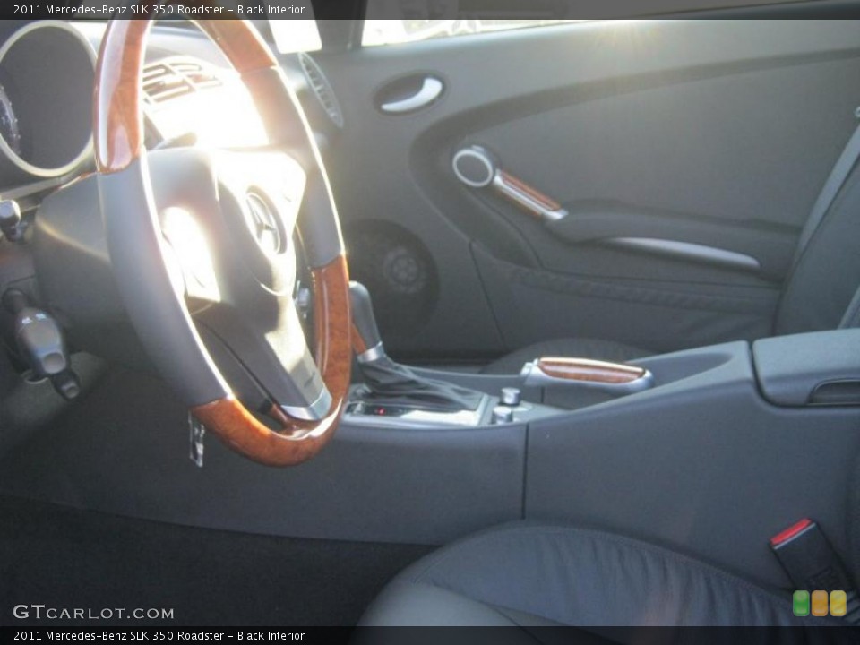 Black Interior Photo for the 2011 Mercedes-Benz SLK 350 Roadster #39284451