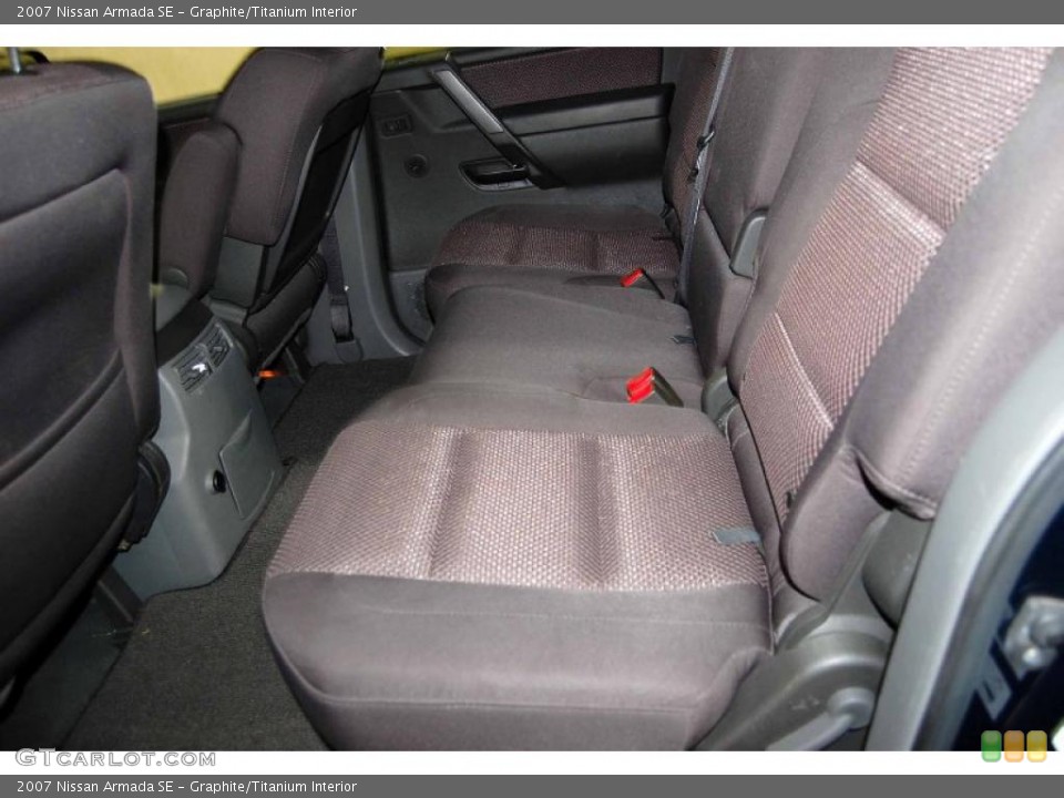 Graphite/Titanium Interior Photo for the 2007 Nissan Armada SE #39285799