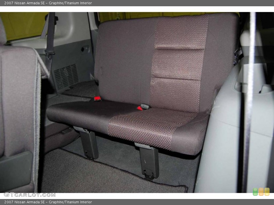 Graphite/Titanium Interior Photo for the 2007 Nissan Armada SE #39285815